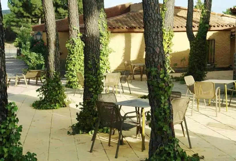 هتل Rural La Villa Don Quijote