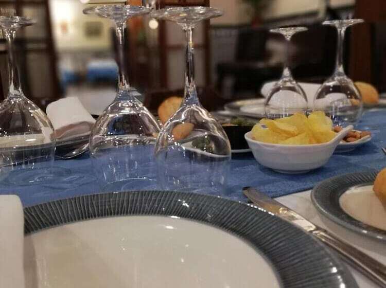 مسافرخانه Hosteria De Rafi