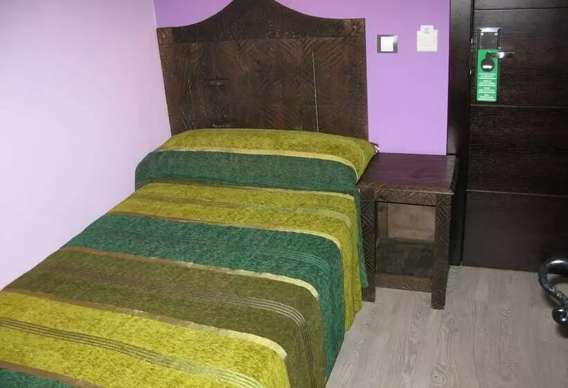 فندق فئة نجمة واحدة La Flor De Al Andalus