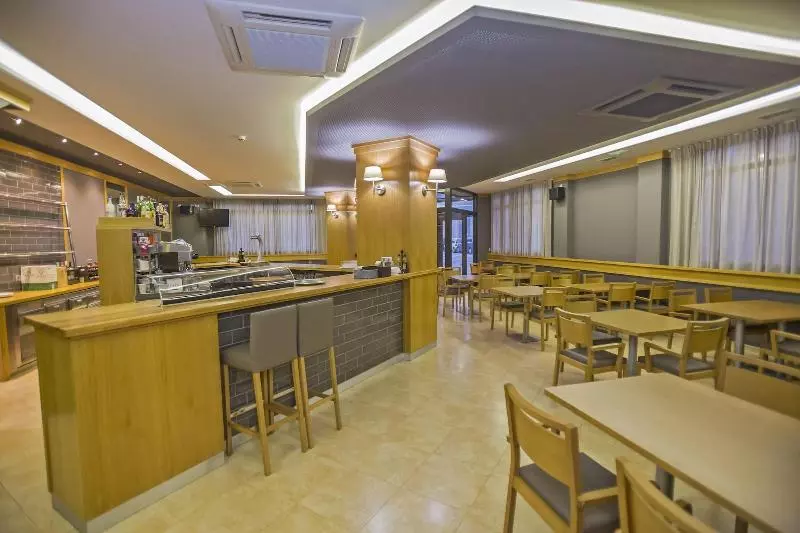 فندق فئة نجمة واحدة Teruel