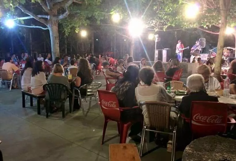 בית מלון כפרי Bungalows Prados Abiertos