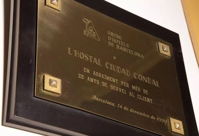Hotelli Ciudad Condal Hostal   Paseo De Gracia