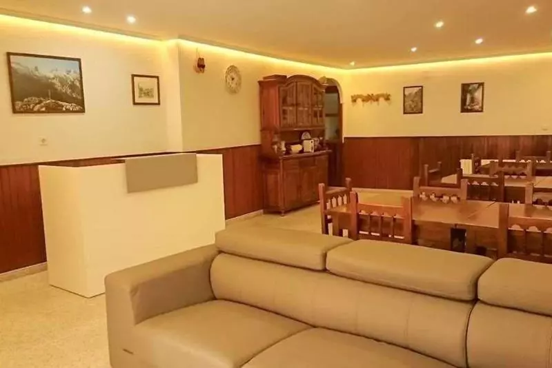 ホテル El Castañeu