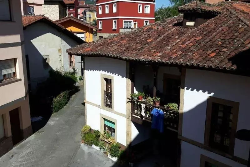 ホテル El Castañeu