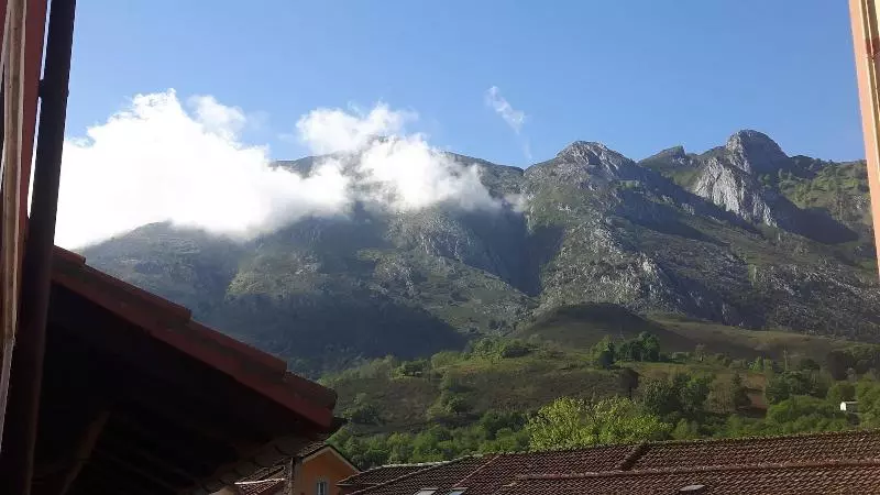 ホテル El Castañeu