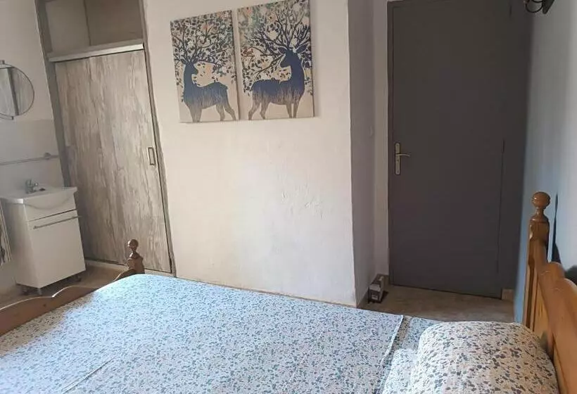 בית מלון כפרי Hostal Bélgica