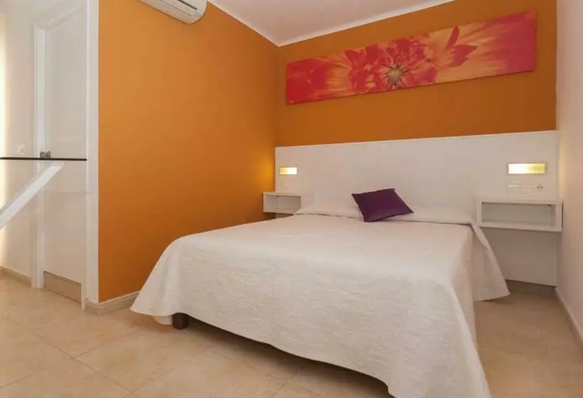 호텔 Hostal Costa Blanca