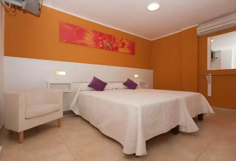 호텔 Hostal Costa Blanca