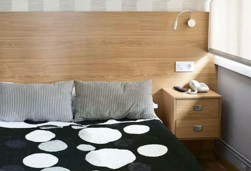 فندق Hostal Crisol