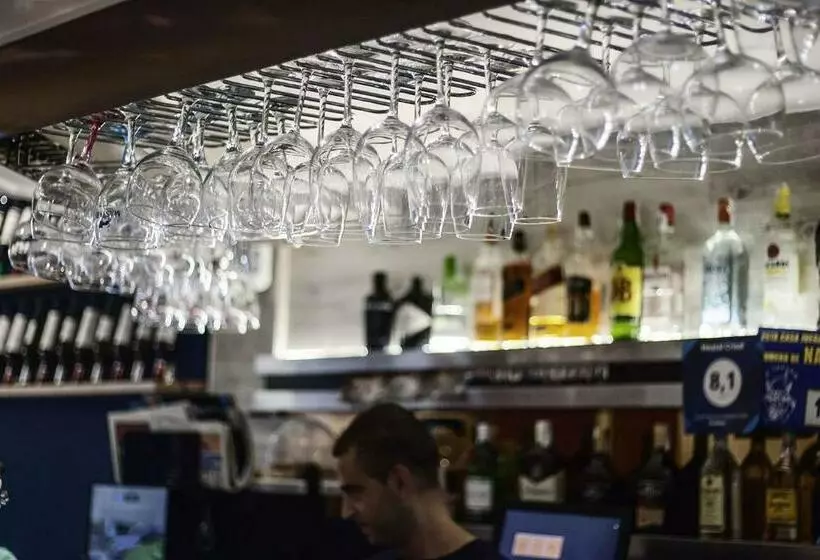 فندق Hostal Crisol