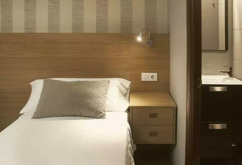 فندق Hostal Crisol