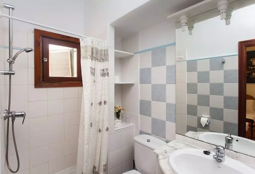 Отель Hostal Doris   Adults Only