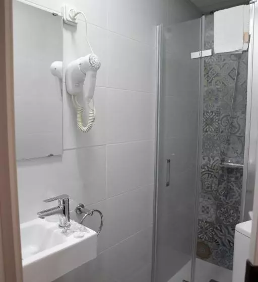 Отель Hostal Ruta De Francia