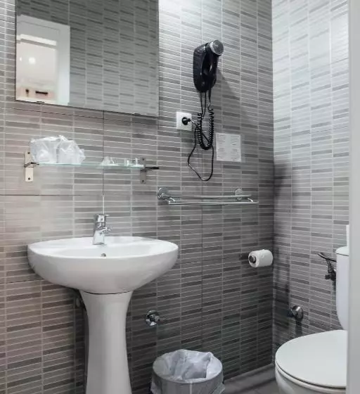 Отель Hostal Ruta De Francia