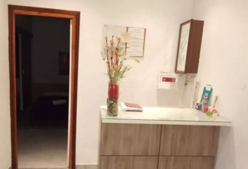 Отель Hostal Ruta De Francia