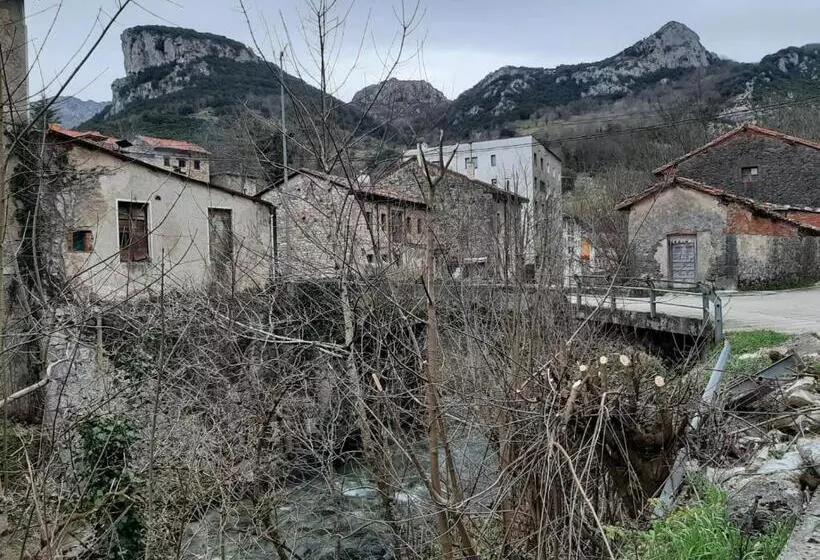 Отель Pensión Casa Corro