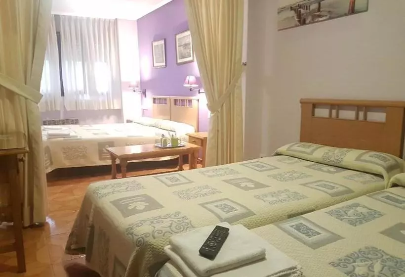 Hotel Pensión El Camarote