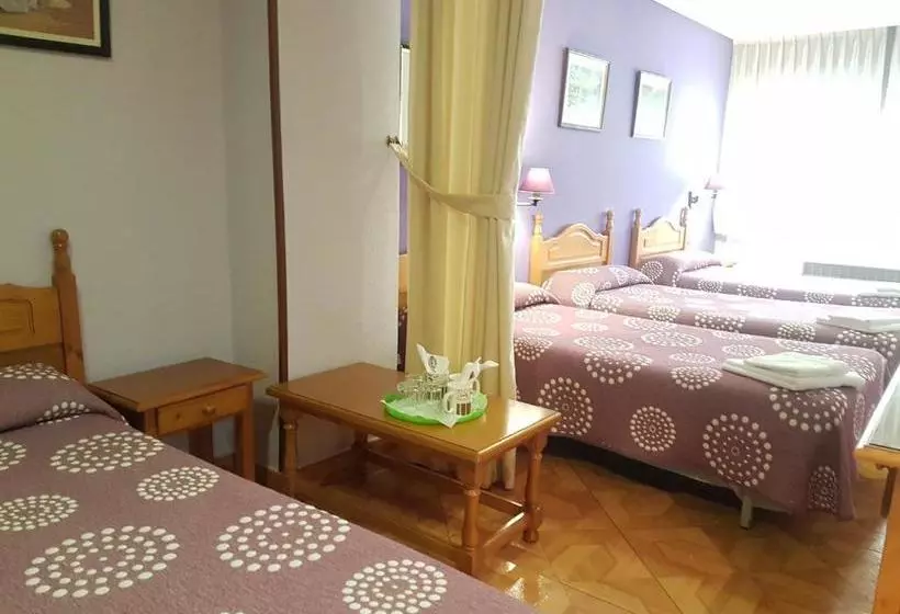 Hotel Pensión El Camarote