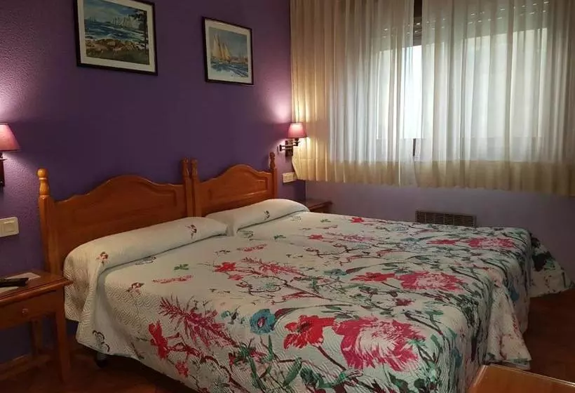 Hotel Pensión El Camarote