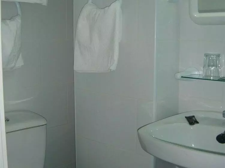 Gay Hostal Puerta Del Sol Madrid