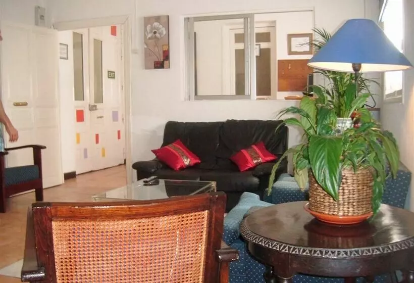 Gay Hostal Puerta Del Sol Madrid