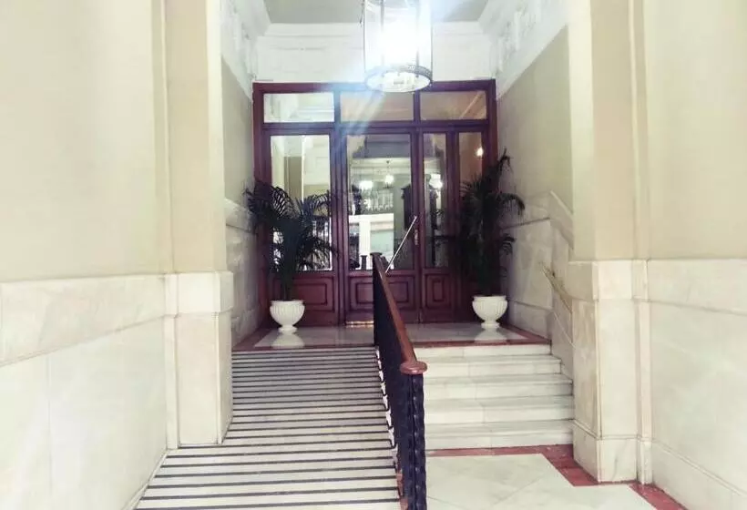 Hostal Avenida