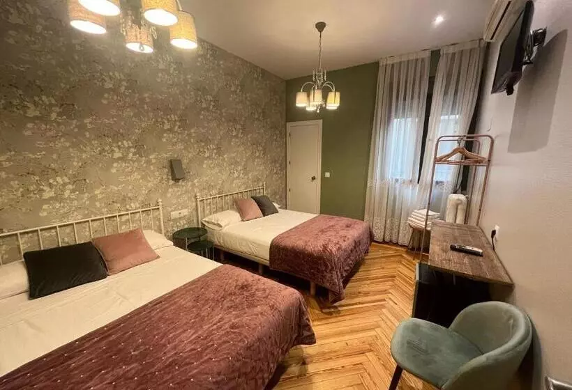 Hostal Avenida