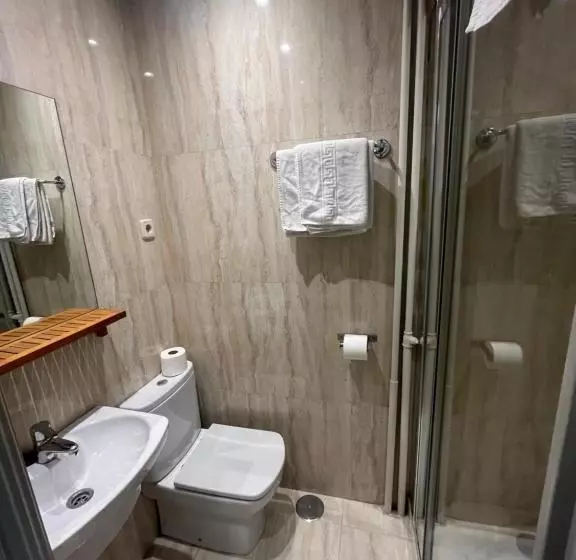 Hostal Avenida