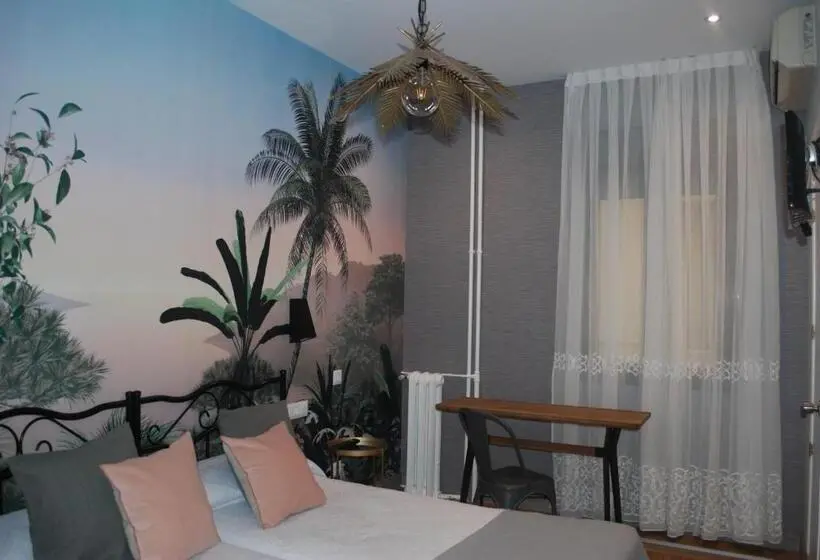 Hostal Avenida