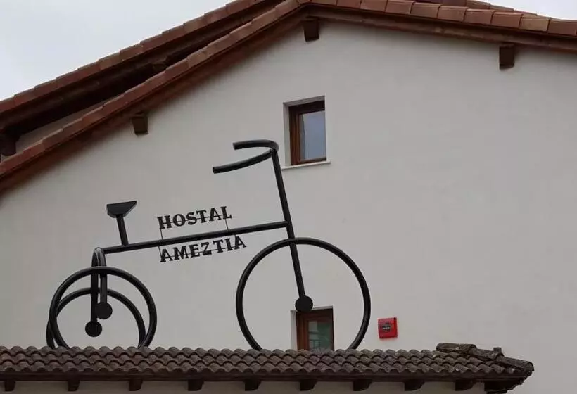 ホテル Hostal Ameztia