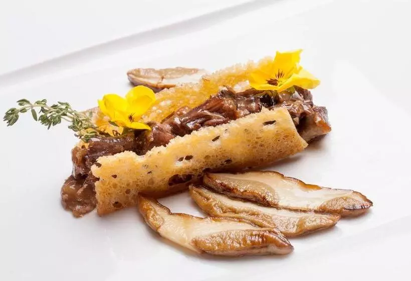 فندق Hostal Beti Jai