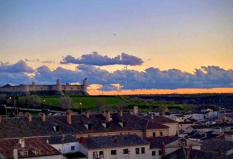 هتل Hostal Chinchon