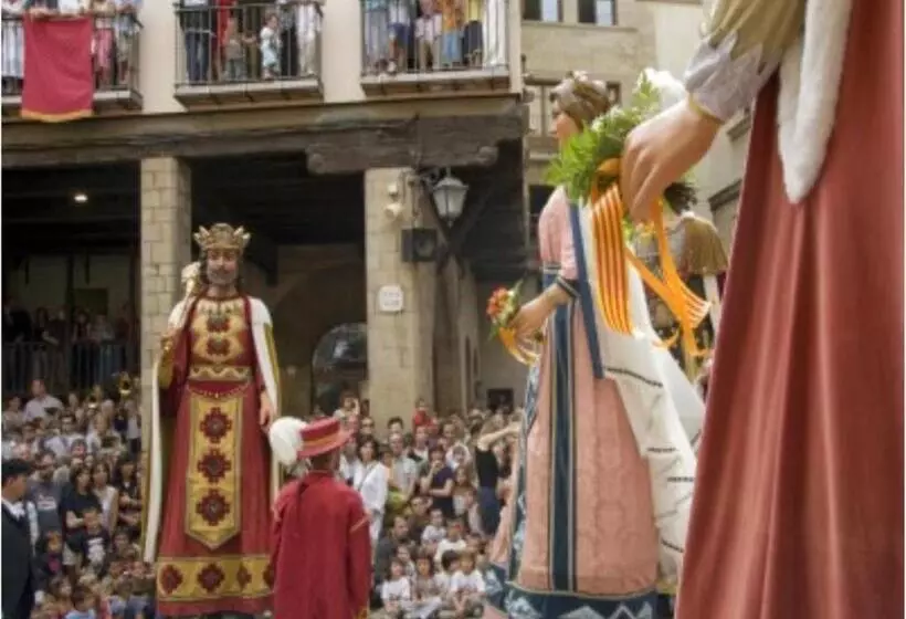 فندق Hostal Crisami