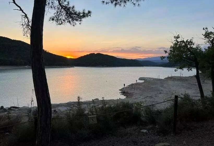 فندق Hostal Crisami