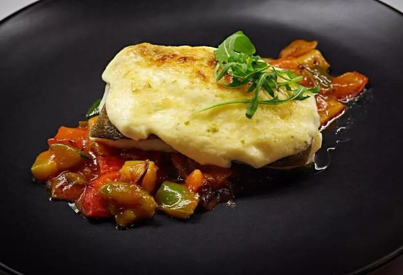 فندق Hostal Crisami