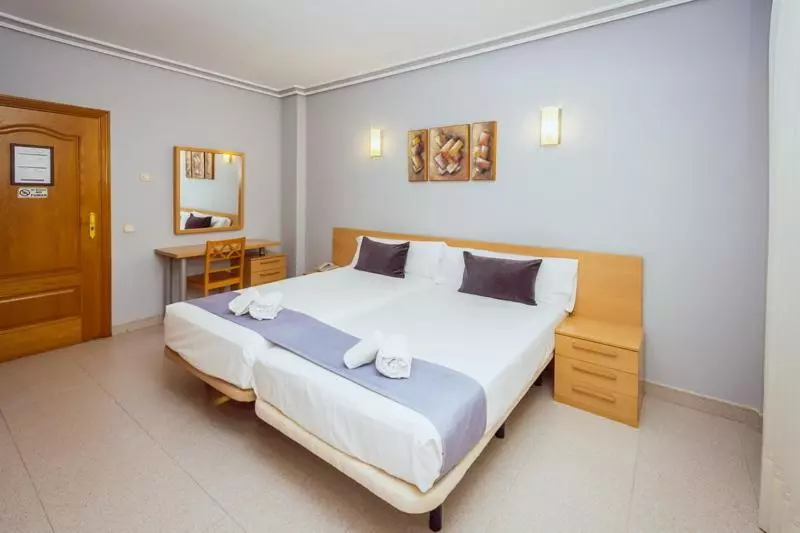 Hotelli Hostal El Cruce