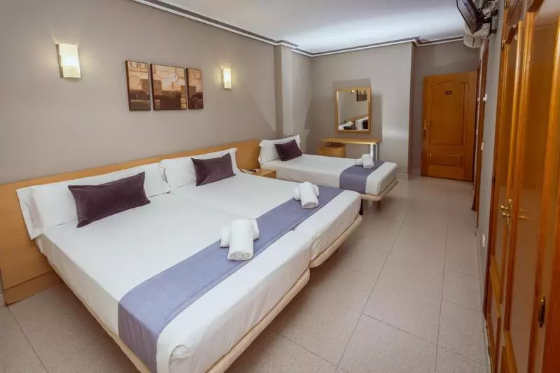 Hotelli Hostal El Cruce