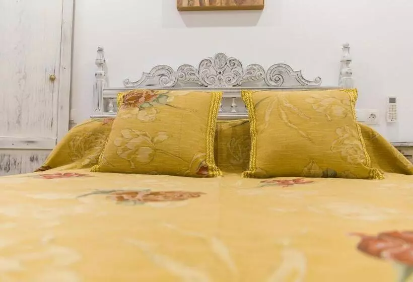 Отель Hostal La Estrella