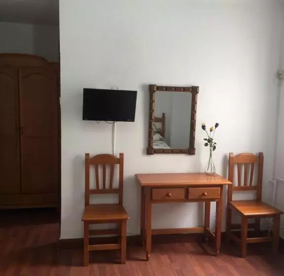 فندق Hostal Pancorbo