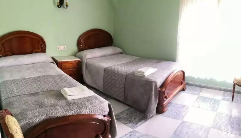 בית מלון כפרי Hostal Restaurante Ceres