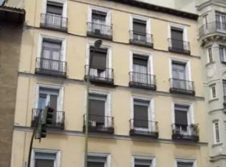 هتل Hostal Rivera   Atocha