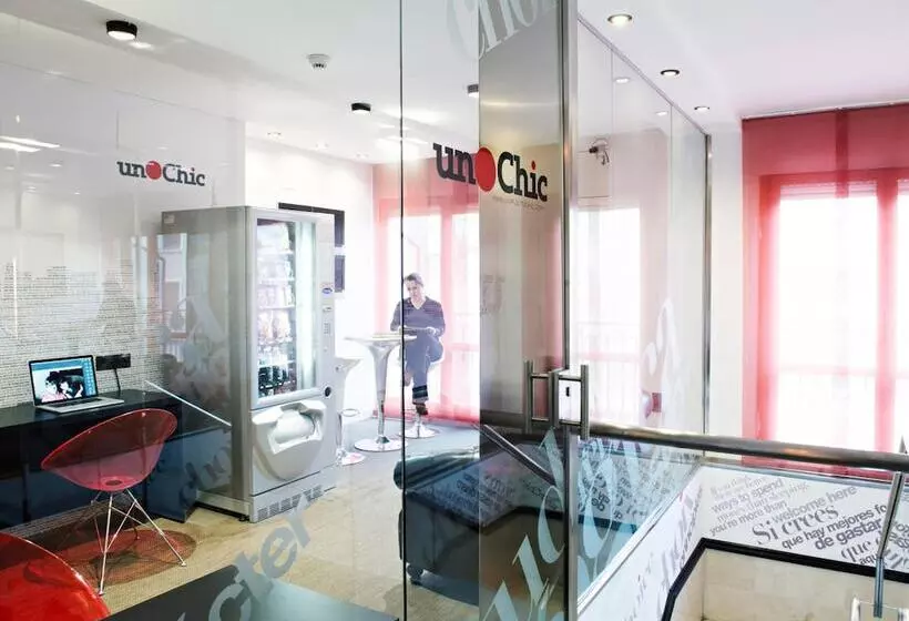 Hospedium Hostal Un Punto Chic