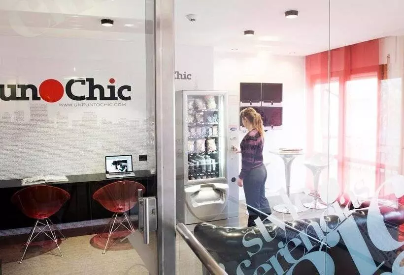 Hospedium Hostal Un Punto Chic