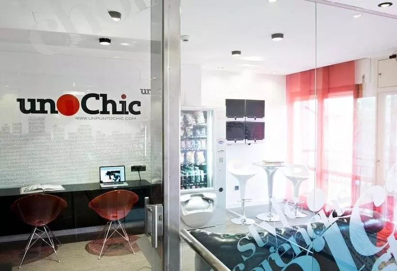 Hospedium Hostal Un Punto Chic