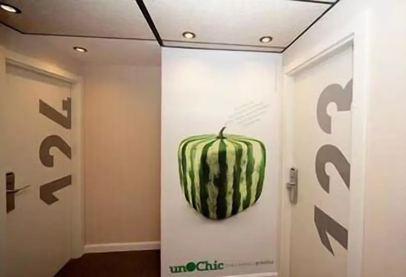 Hospedium Hostal Un Punto Chic