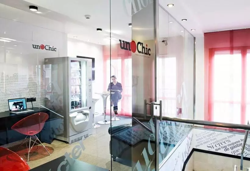 Hospedium Hostal Un Punto Chic