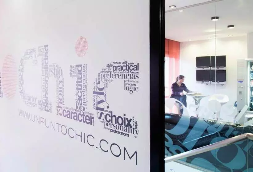 Hospedium Hostal Un Punto Chic