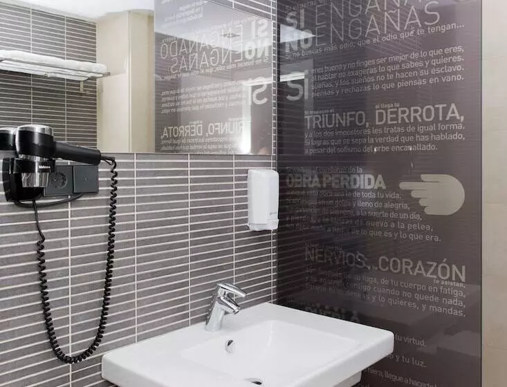 Hospedium Hostal Un Punto Chic