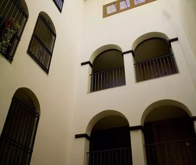 فندق Canal Olimpic