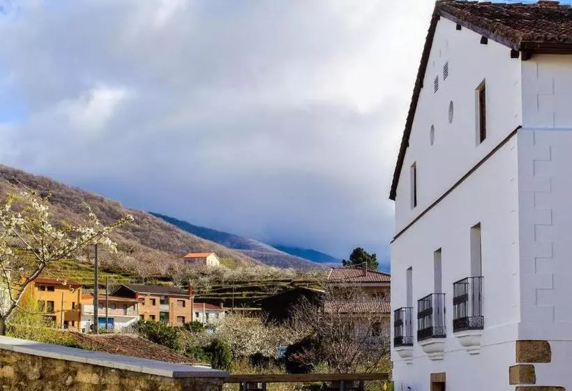 فندق Valle Del Jerte